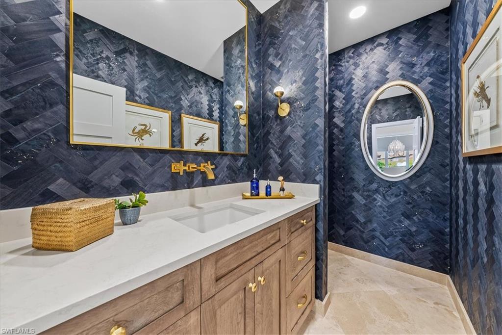 Powder Bath