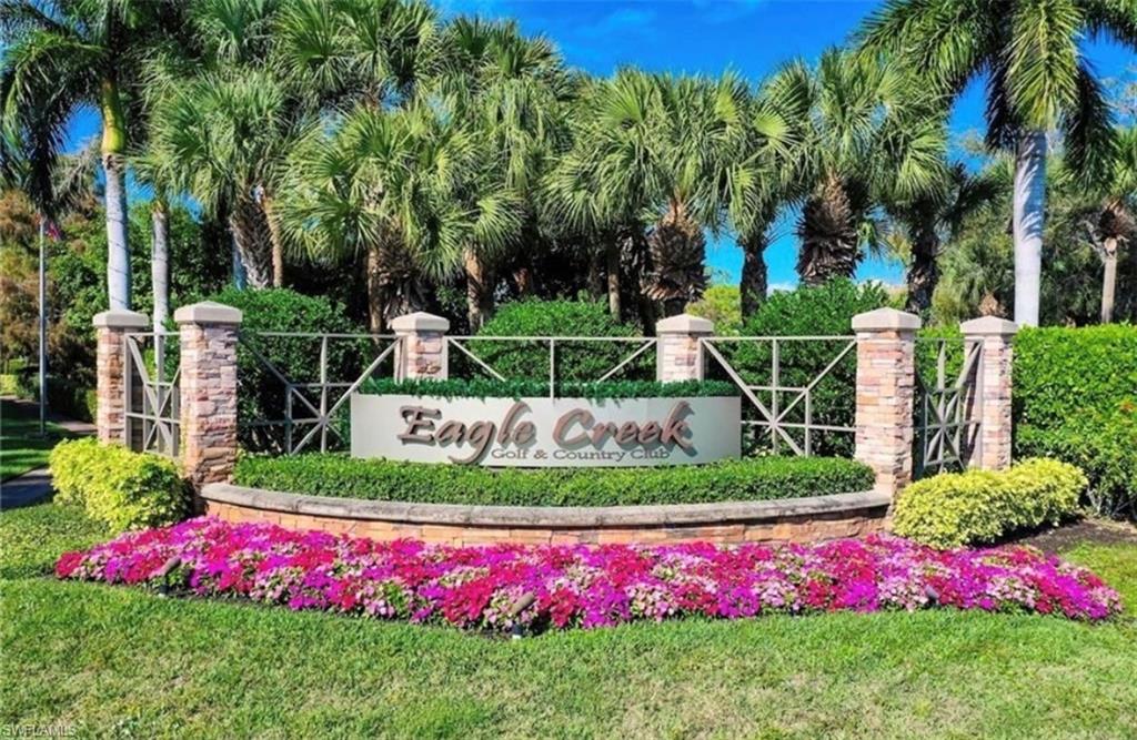 Community sign featuring a yard
