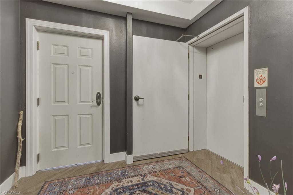 Private foyer / elevator