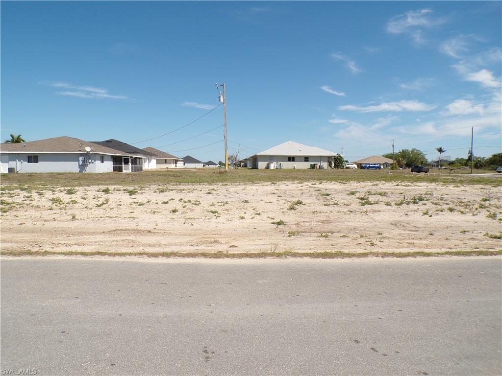 825 NE 15th LN photo 16