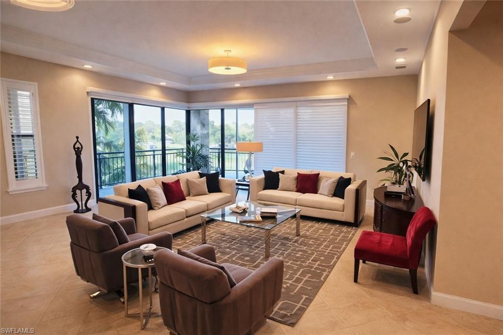 2547 Marquesa Royale LN 3-201