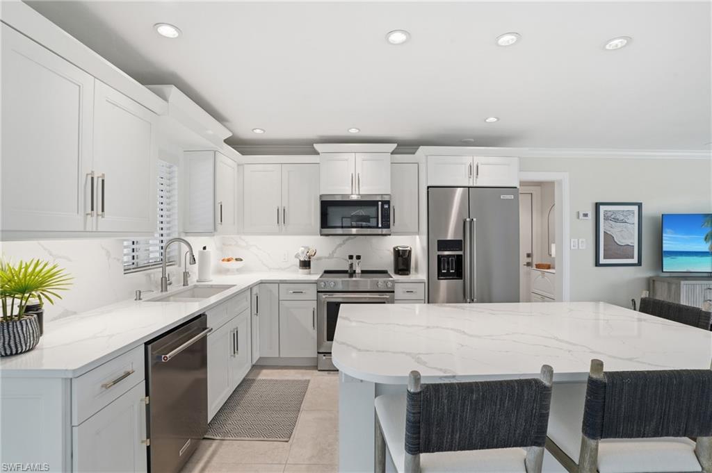 20 Bayview BLVD photo 10