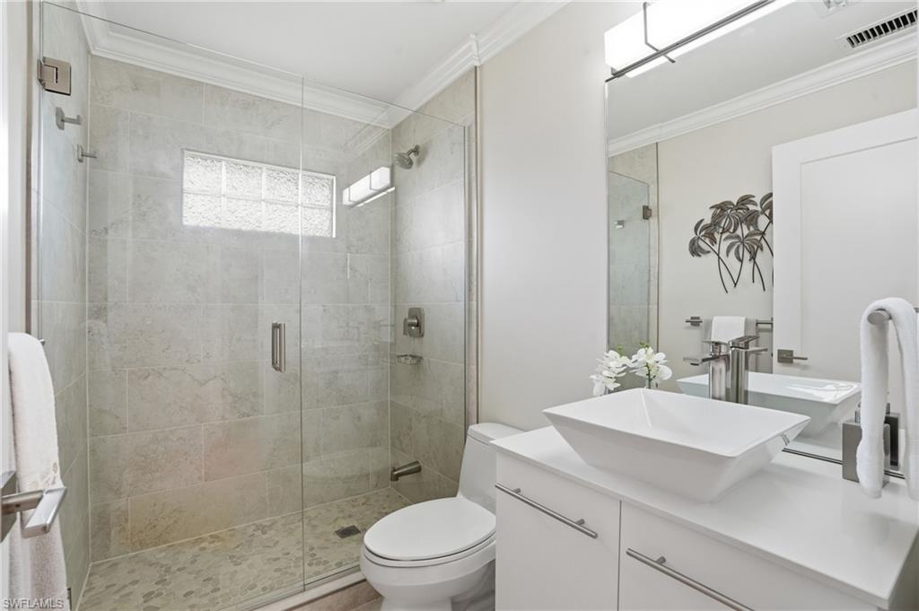 20 Bayview BLVD photo 18