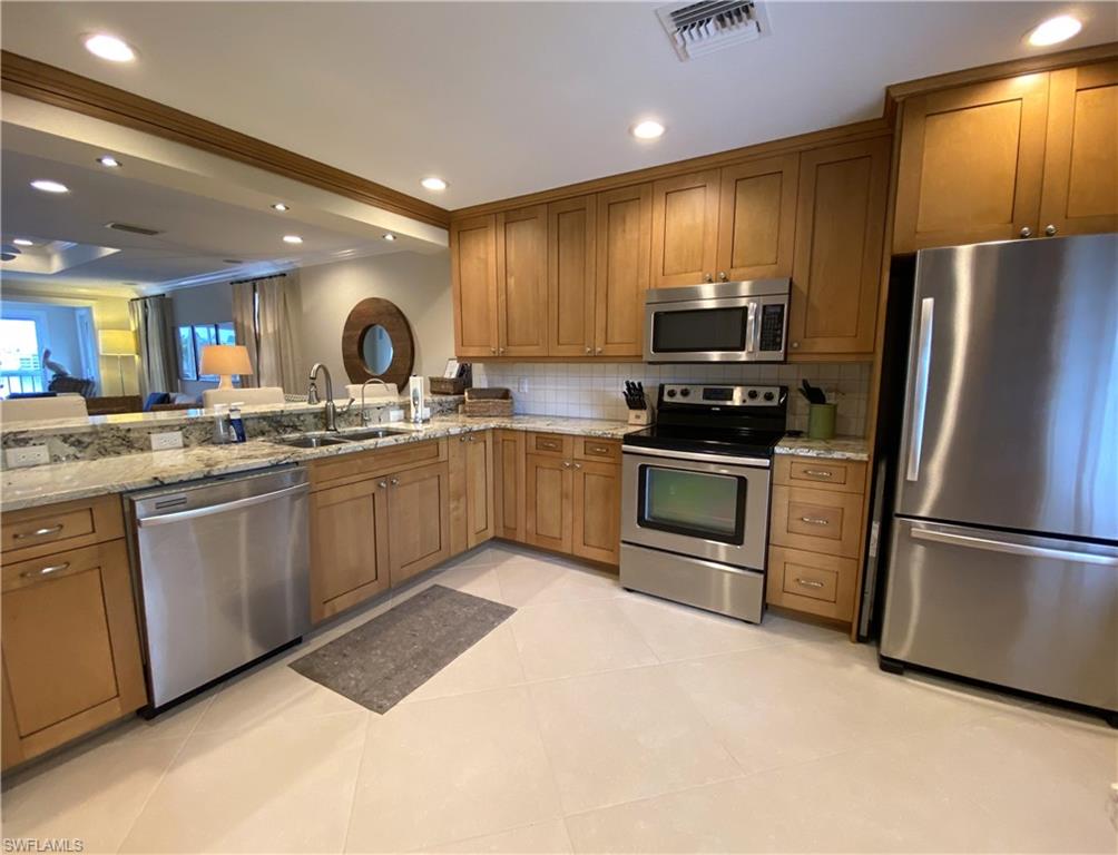 9101 Vanderbilt DR 304