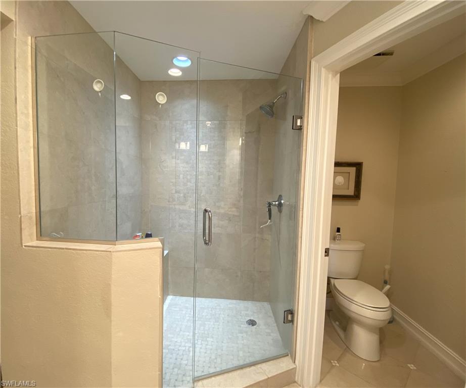 9101 Vanderbilt DR 304 photo 13