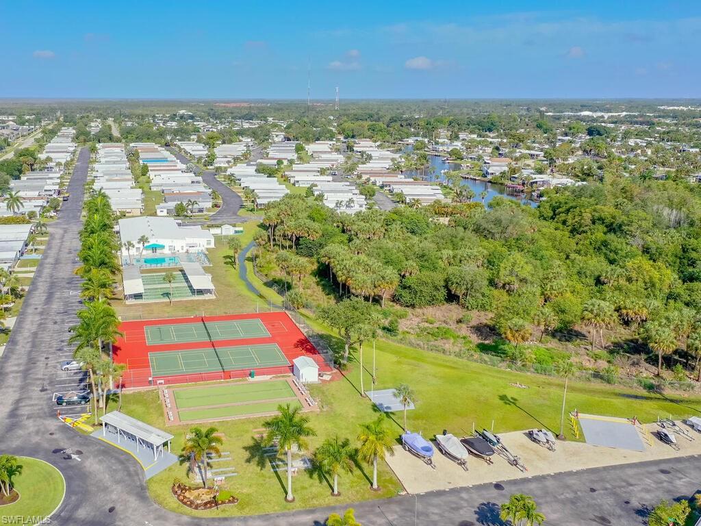 COMMUNITY AMENITIES