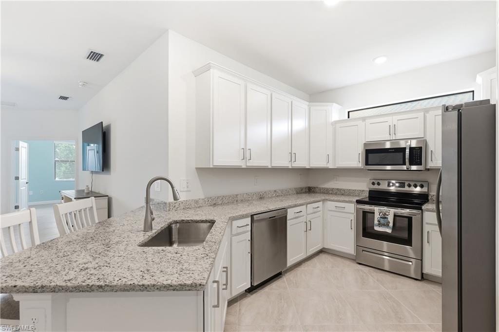 14040 Pine Lodge LN photo 6
