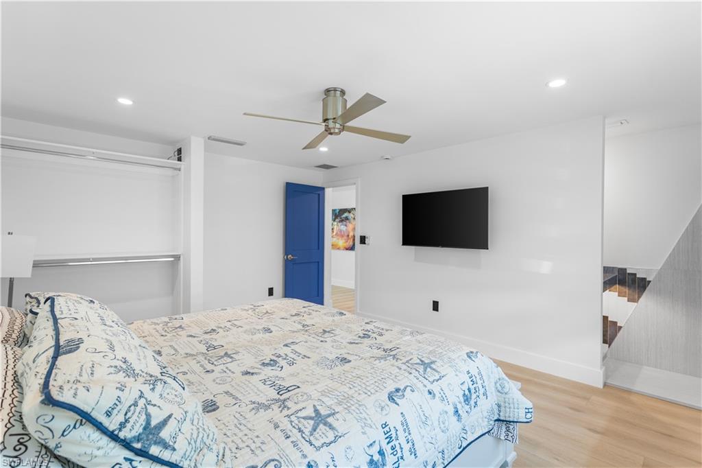 240 Southwinds DR photo 24