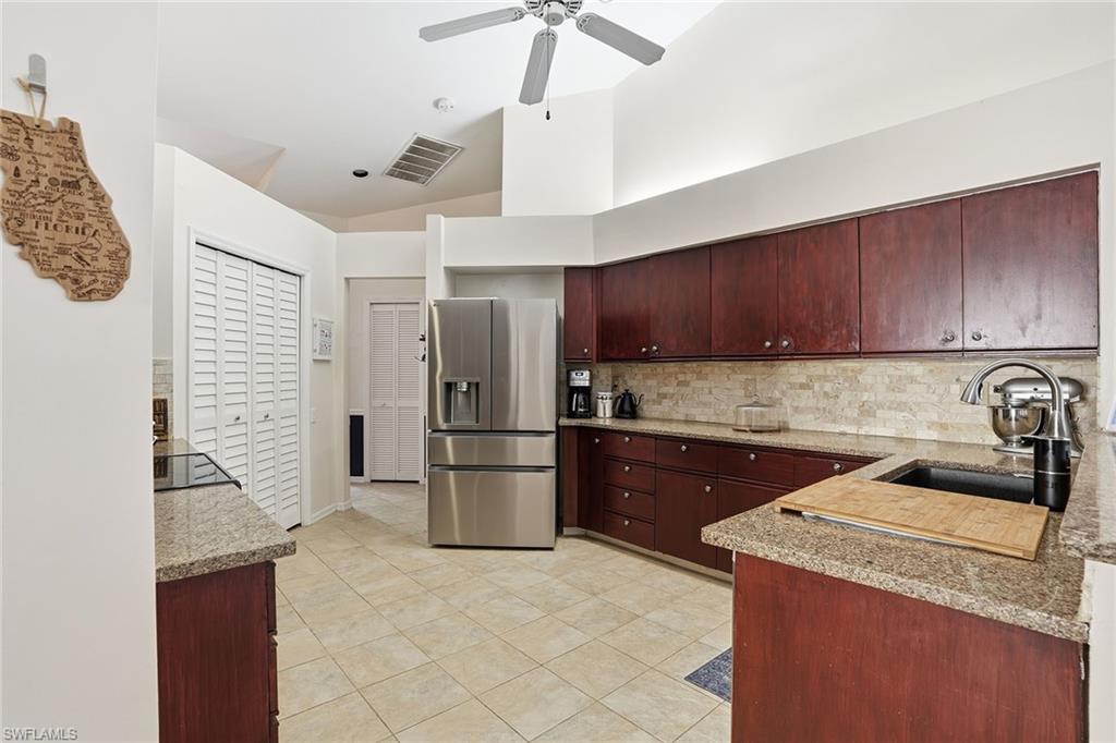 8128 Breton CIR photo 12