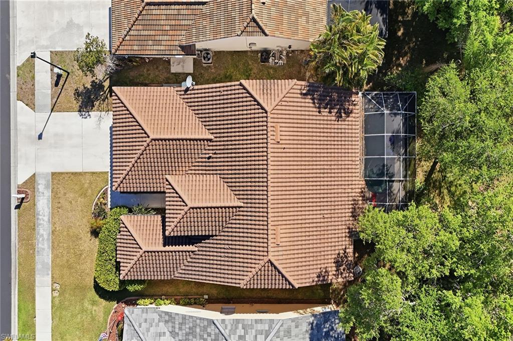 8128 Breton CIR