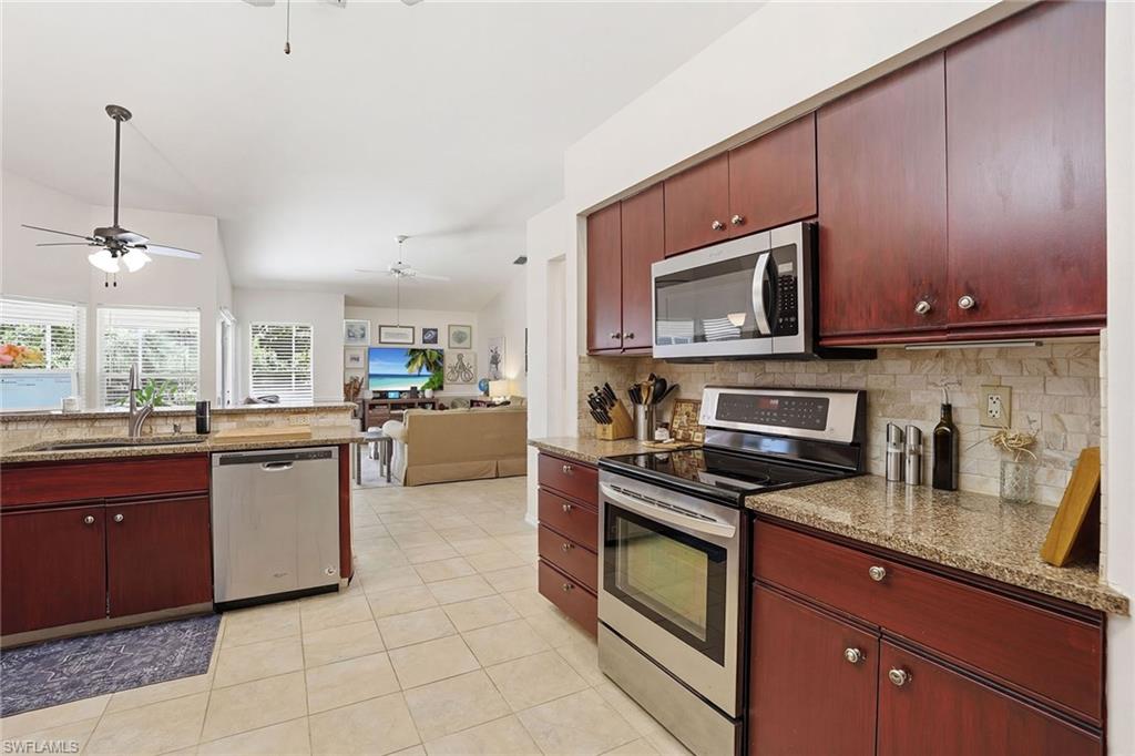 8128 Breton CIR photo 10