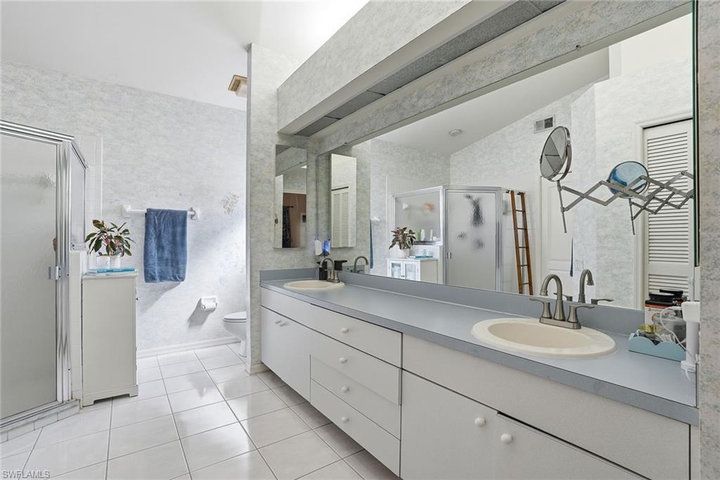 8128 Breton CIR photo 19
