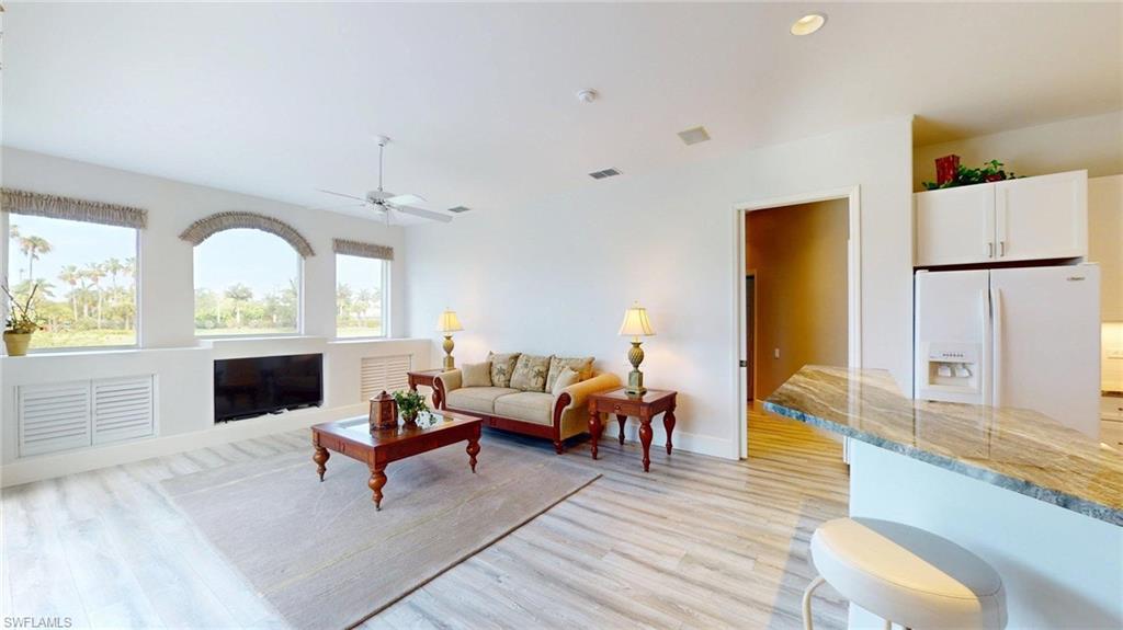 16137 Edgemont DR