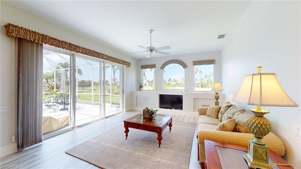 16137 Edgemont DR