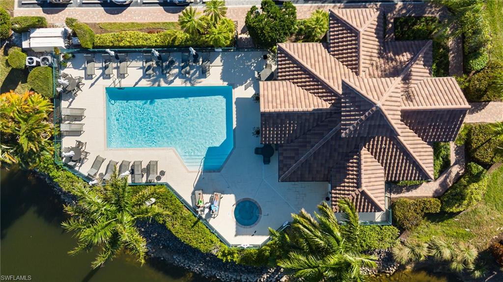 Community Pool & Clubhouse