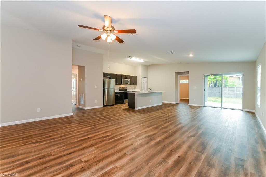 719 SW 13th TER