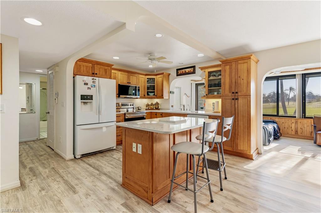4139 Lakewood BLVD E2