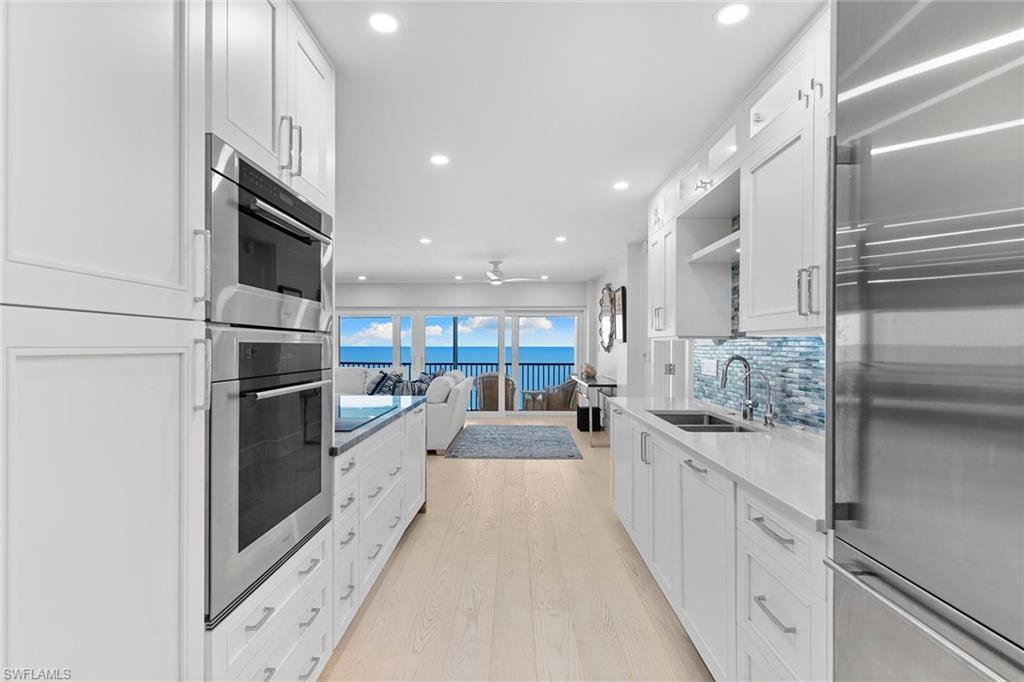 2171 Gulf Shore BLVD N 603 photo 16