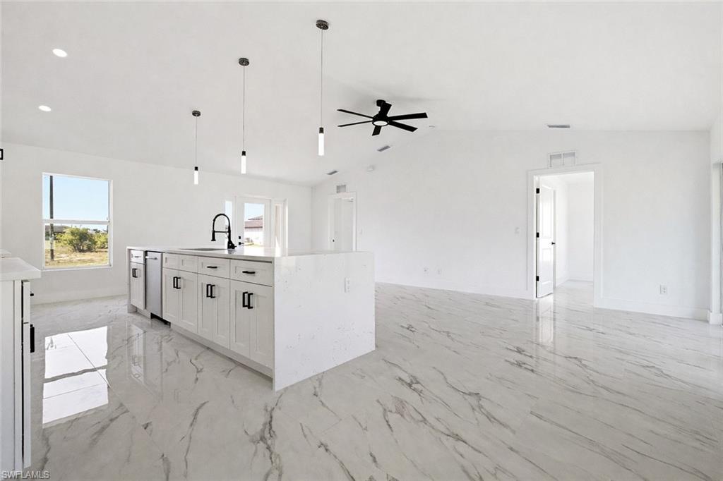 4231 NW 32nd LN photo 7