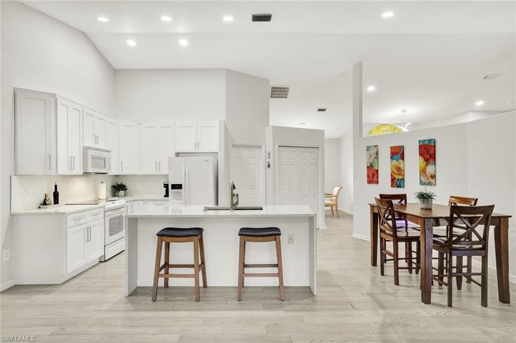 9820 Alhambra LN