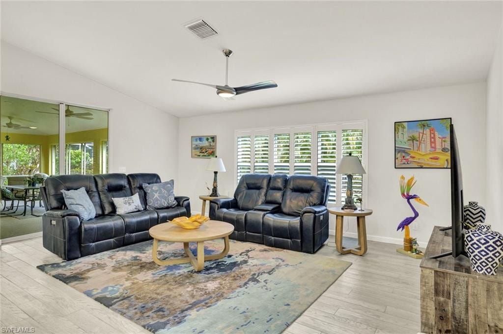 9820 Alhambra LN