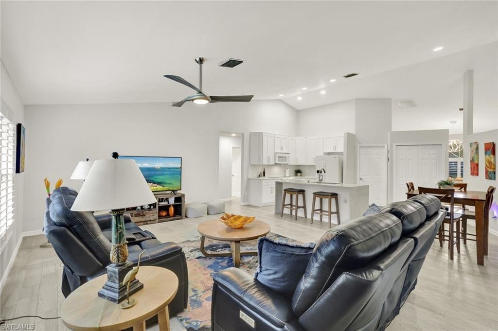9820 Alhambra LN
