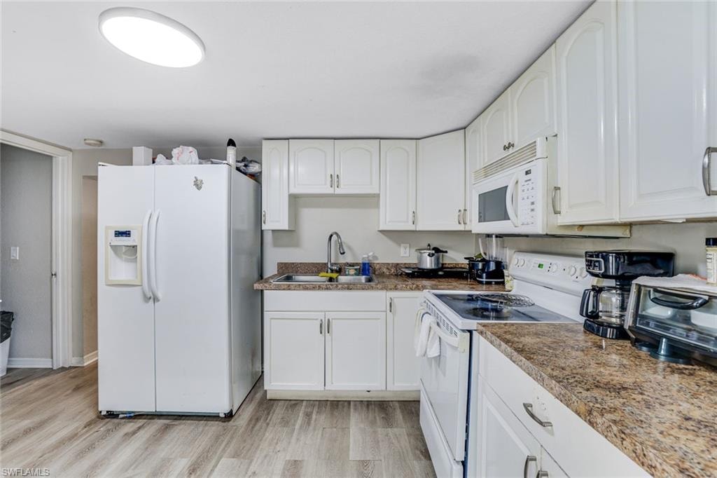 106 Moon Bay ST photo 10