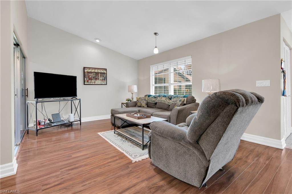 10438 Lakeport CT