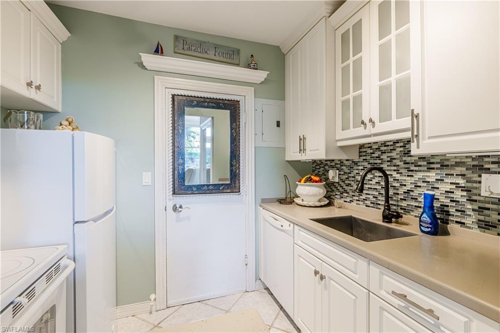 240 Seaview CT 105