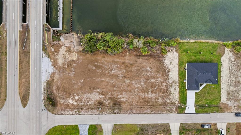 1525 NW 17th ST