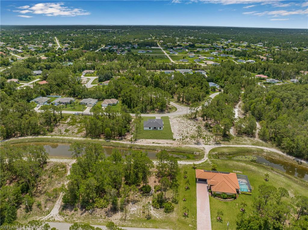 718 Bennington DR photo 46