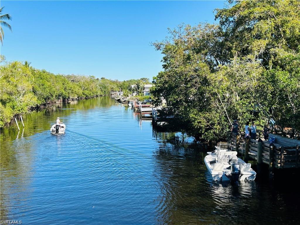 857 Manatee RD photo 6