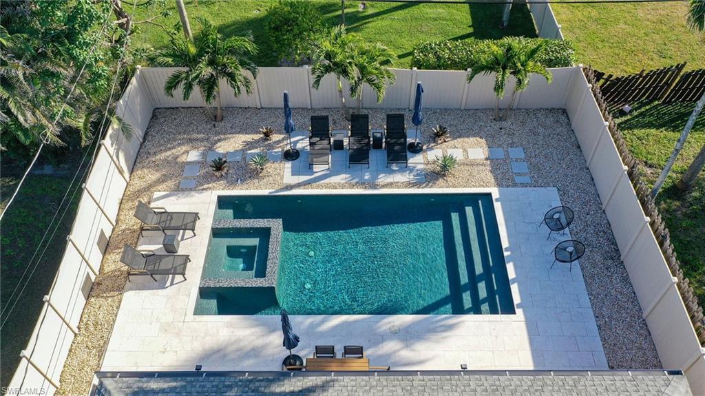 Heated Pool & Spa