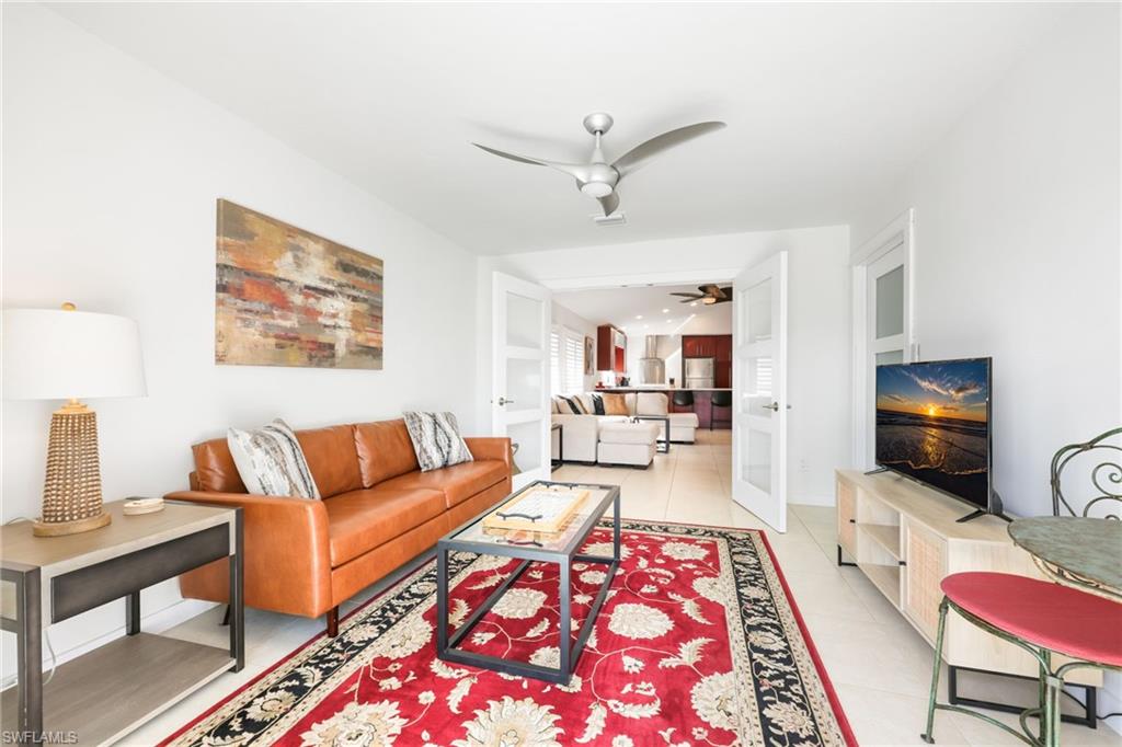 Den & Bonus Room