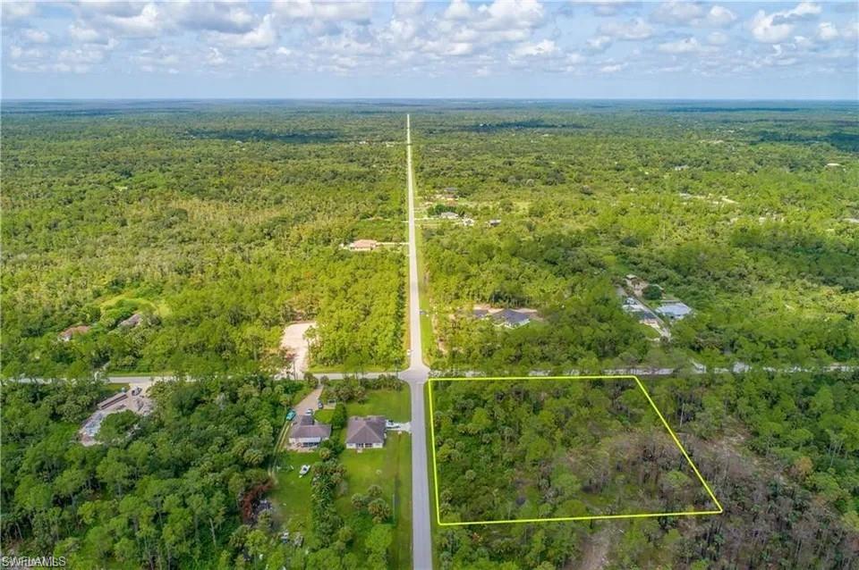 DESOTO BLVD S 24 AVE E