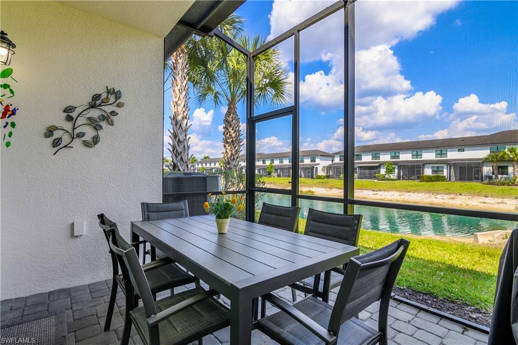 Additional Lanai water views!