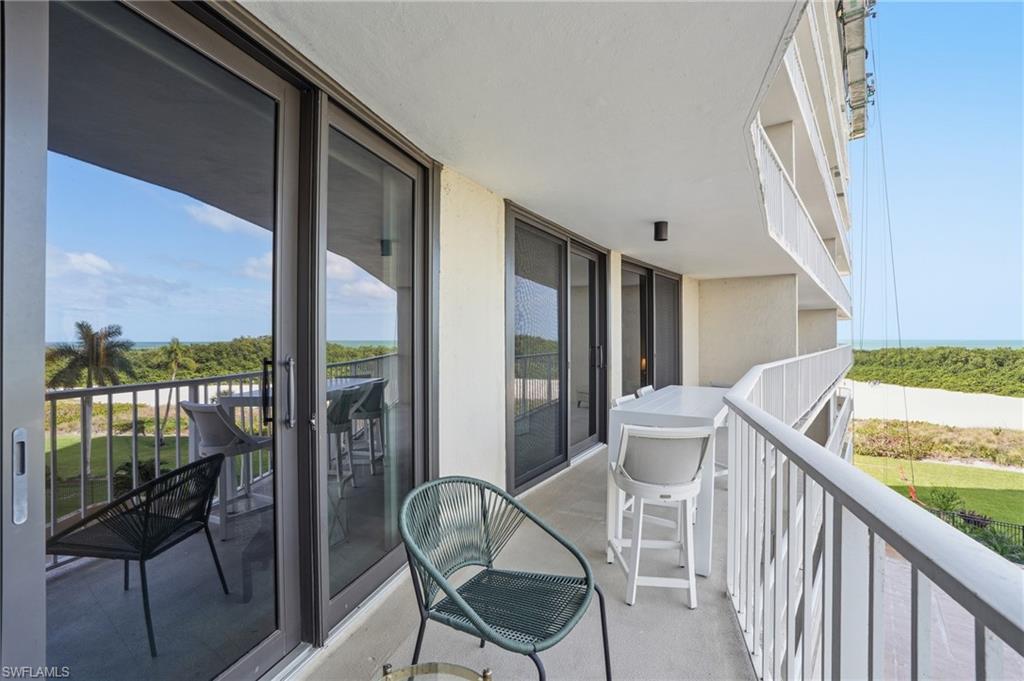 320 Seaview CT 2-408 photo 27