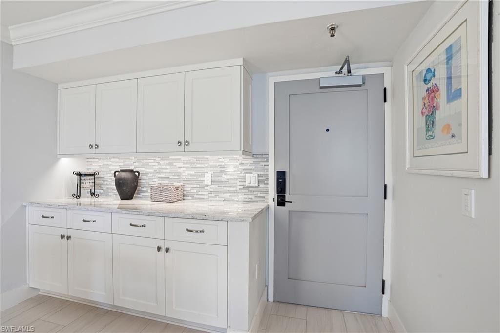 320 Seaview CT 2-408