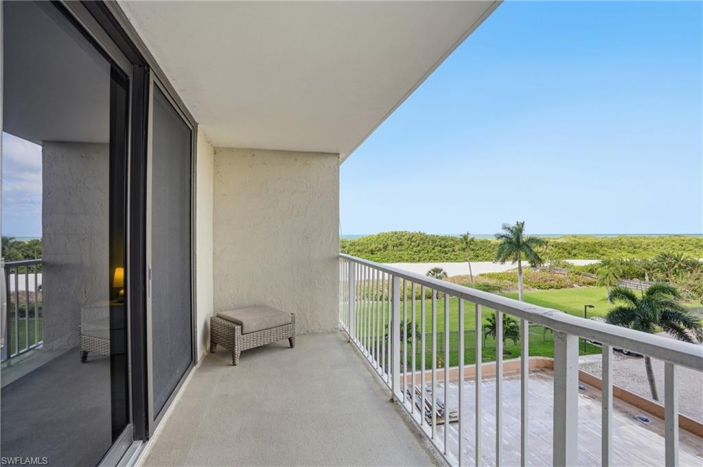 320 Seaview CT 2-408 photo 30