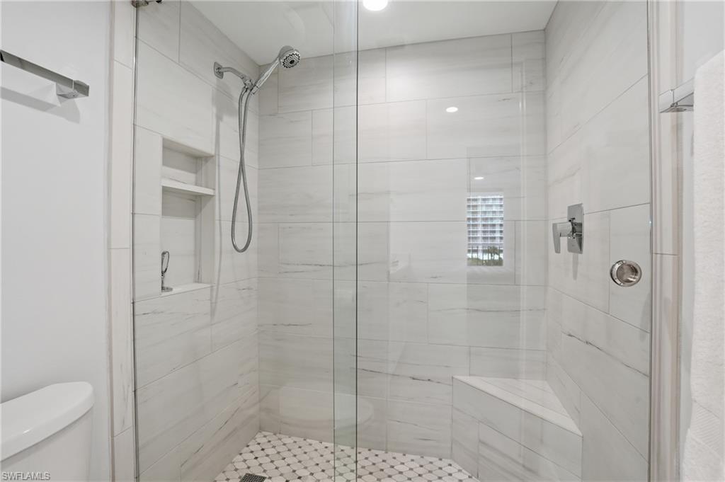 320 Seaview CT 2-408 photo 21