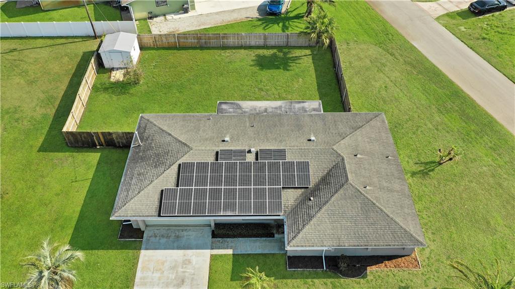 Aerial view of property and surrounding area