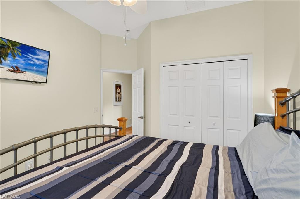 Guest bedroom 2-king size bed