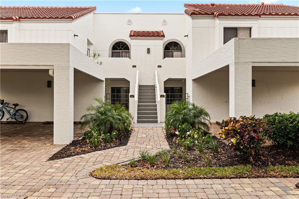 565 Beachwalk CIR T-102 photo 20