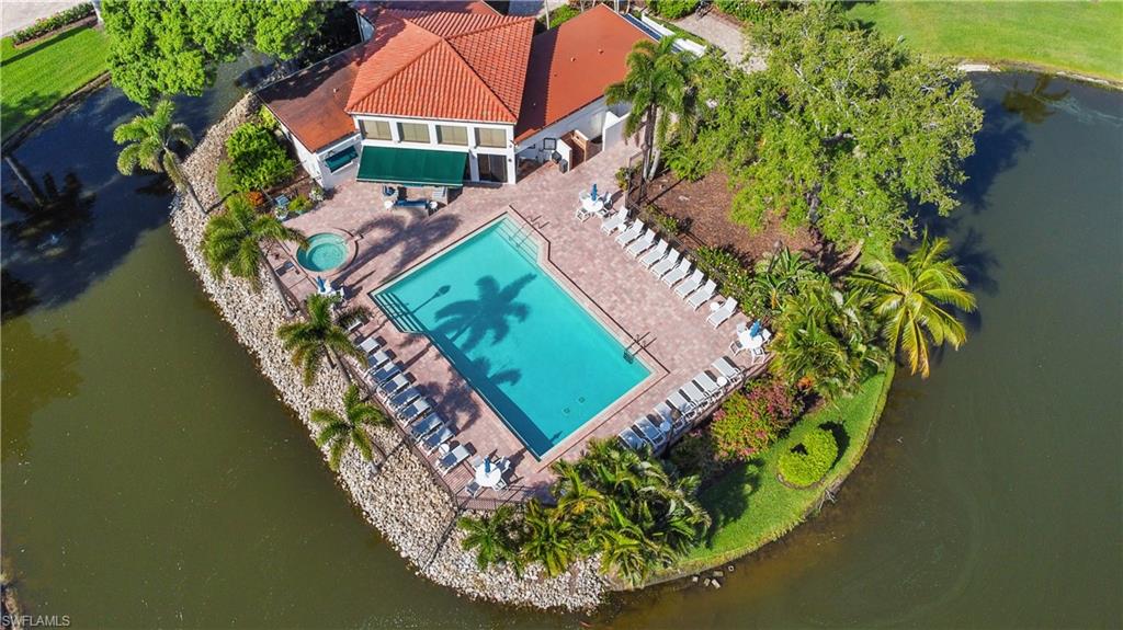 565 Beachwalk CIR T-102 photo 33