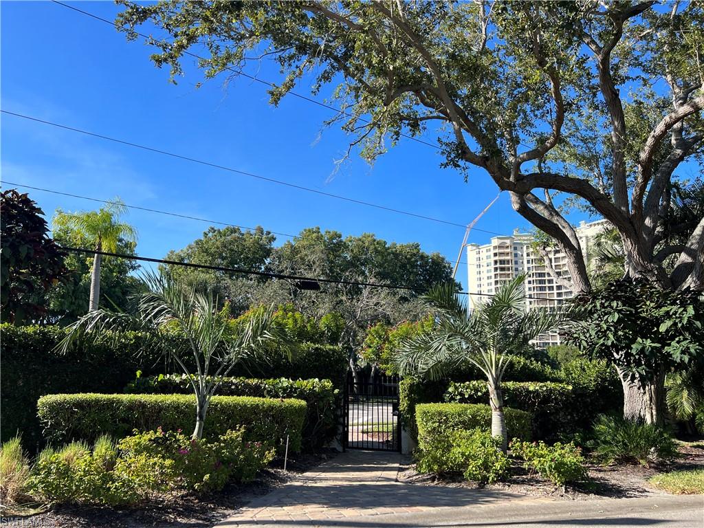 565 Beachwalk CIR T-102 photo 31