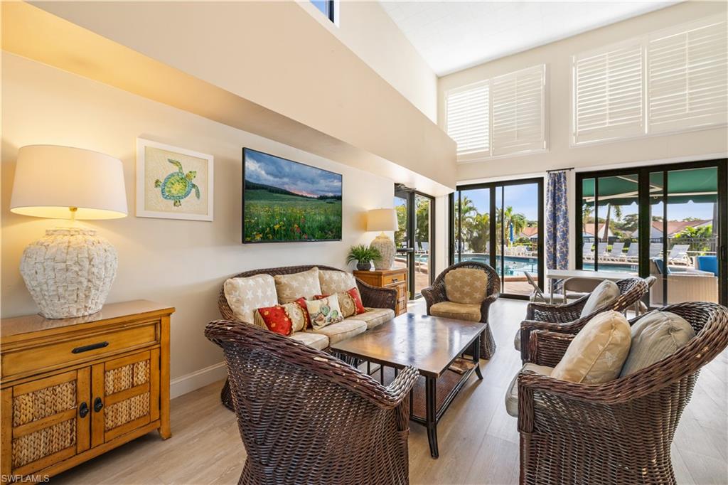 565 Beachwalk CIR T-102 photo 25