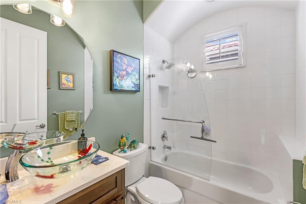 12567 Grandezza CIR photo 22