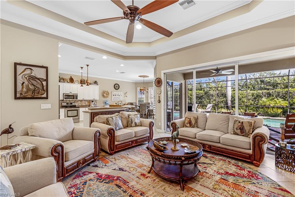 12567 Grandezza CIR photo 9