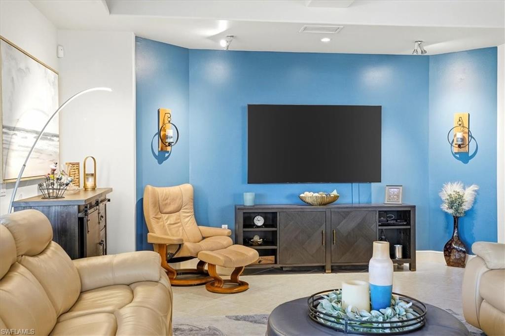 587 Avellino Isles CIR 23101 photo 12