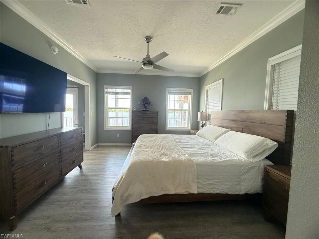 4835 Riverside DR photo 12